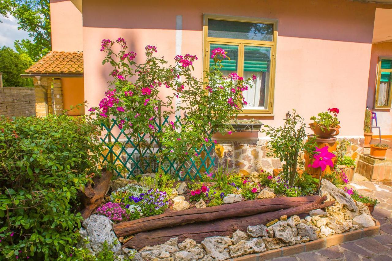 Poggio Della Roverella Country House Morlupo ภายนอก รูปภาพ